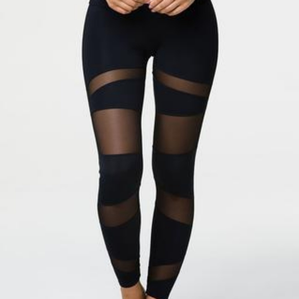 Onzie Black Bandage Leggings